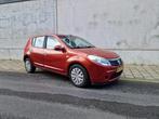 Dacia Sandero 1.6 Lauréate |Trekhaak | airco | elektr. rame, Auto's, Origineel Nederlands, Te koop, 5 stoelen, 14 km/l
