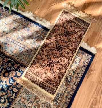 Perzisch vloerkleed beschikbaar voor biedingen
