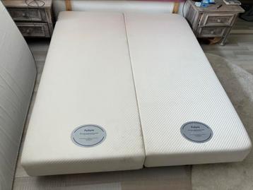 Onderstel boxspring 2x 80x200 beschikbaar voor biedingen