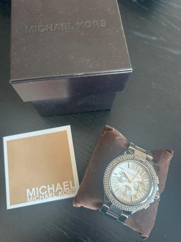 Michael Kors horloge zilver met strass steentjes beschikbaar voor biedingen
