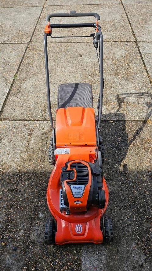Grasmaaier, Tuin en Terras, Grasmaaiers, Gebruikt, Benzine-grasmaaier, 40 t/m 49 cm, Cirkelmaaier, Elektrische starter, Opvangzak