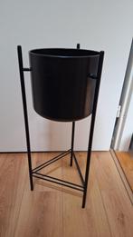 Pot op standaard Intratuin zwart Intratuin, Rond, Ophalen of Verzenden, Minder dan 25 cm, Metaal