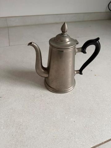 Antieke Tinnen Koffiekan beschikbaar voor biedingen