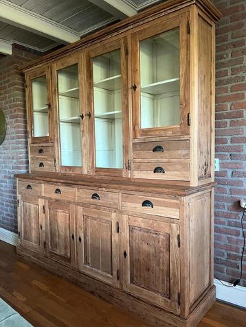 Teakhouten Buffetkast beschikbaar voor biedingen