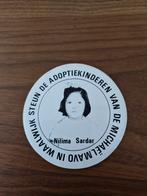 4821 Sticker Nilima Sardar Adoptiekinderen Waalwijk, Ophalen of Verzenden, Gebruikt, Overige onderwerpen, Speldje of Pin