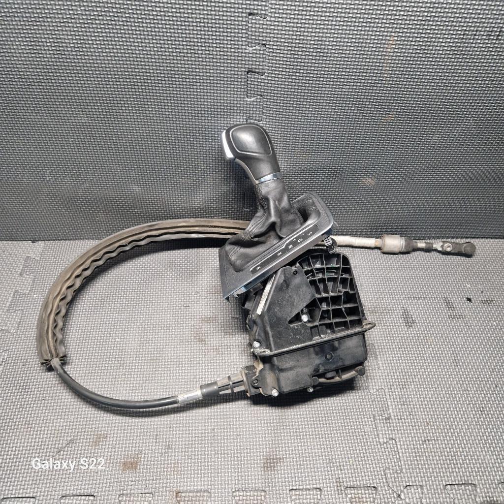 VW PASSAT B7 Gear shifter/selector / 3AB 713 025 A, Auto-onderdelen, Transmissie en Toebehoren, Volkswagen, Gebruikt, Ophalen of Verzenden