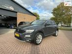 Volkswagen T-ROC 1.5 TSI Sport automaat  Cam, Auto's, Volkswagen, 1254 kg, Euro 6, 4 cilinders, 150 pk