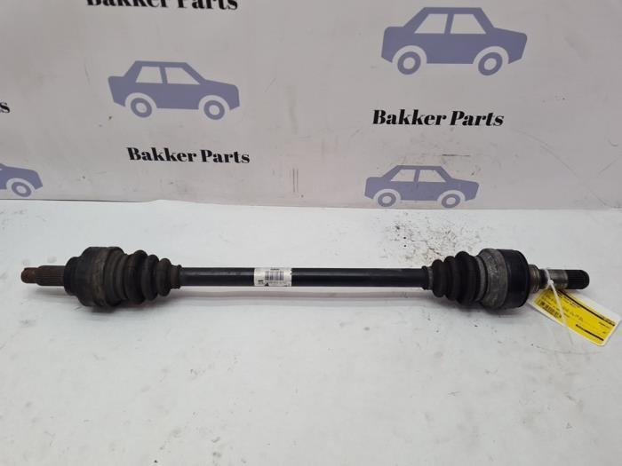 Aandrijfas rechts-achter van een BMW 1-Serie, Auto-onderdelen, Remmen en Aandrijving, BMW, Gebruikt, 3 maanden garantie