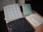 2 kussens + 2 kussenhoesjes alles €1,50, Huis en Inrichting, Woonaccessoires | Kussens, Ophalen of Verzenden, Zo goed als nieuw
