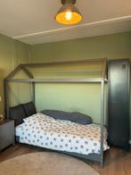 Leenbakker Vipack Cabane bedhuisje grijs 90x200, Kinderen en Baby's, Kinderkamer | Bedden, Ophalen, Zo goed als nieuw, 180 cm of meer
