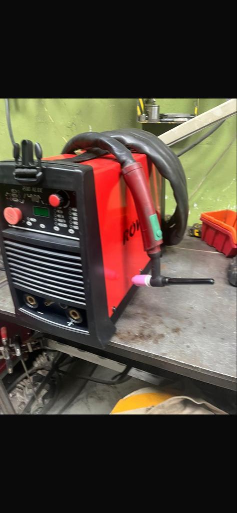 Weco 200 AC/DC pulse TIG Lasapparaat 230v, Doe-het-zelf en Verbouw, Gereedschap | Lasapparaten, Gebruikt, Tig, 150 tot 250 ampère