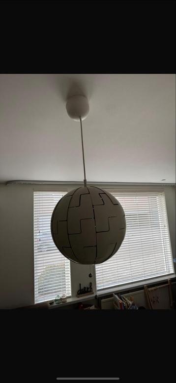 Moderne hanglamp beschikbaar voor biedingen
