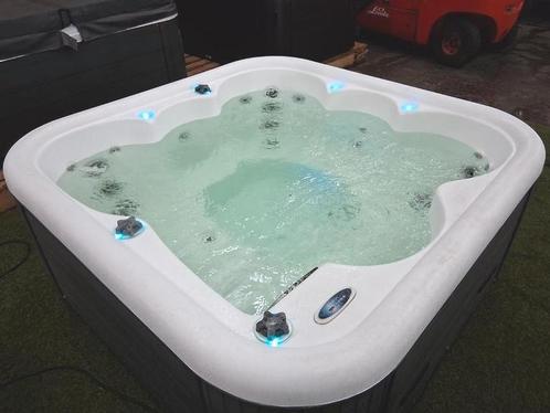 Balboa jacuzzi spa incl bezorging&garantie, Tuin en Terras, Bubbelbaden en Hottubs, Gebruikt, Filter, Ophalen of Verzenden