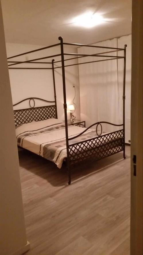 Hemelbed, 2x nachtkastjes en kaptafel, Huis en Inrichting, Slaapkamer | Bedden, Zo goed als nieuw, Tweepersoons, 140 cm, 200 cm
