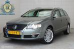 Volkswagen Passat Variant 3.2 V6 Highline 4M, Auto's, Volkswagen, Automaat, Gebruikt, Beige, Vierwielaandrijving