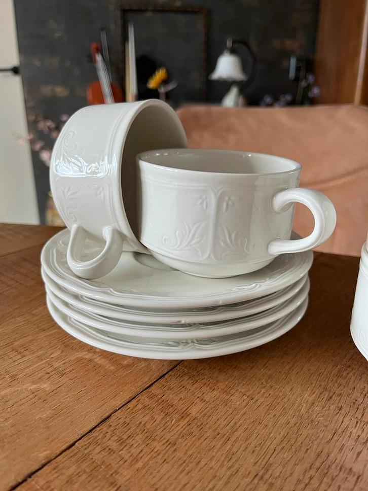 Villeroy & Boch Cortina 2000 kop en schotel set, Huis en Inrichting, Keuken | Servies, Gebruikt, Kop(pen) en/of Schotel(s), Overige stijlen