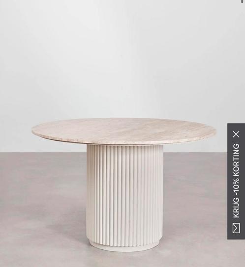 Sklum Giselda travertin eettafel nieuw in doos, Huis en Inrichting, Tafels | Eettafels, Nieuw, 100 tot 150 cm, 100 tot 150 cm