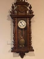 Antieke klok bj 1893 werkend, Antiek en Kunst, Antiek | Klokken, Ophalen