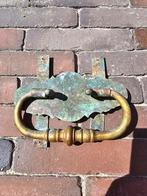 antiek massief Koperen deurklopper / beslag van kist / Luik, Ophalen of Verzenden, Koper