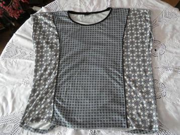 Yessica top maat XL / XXL korte mouw blauw print