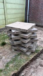 17 stuks Betontegels 60x60, Ophalen, Gebruikt, Overige typen, Minder dan 5 m²