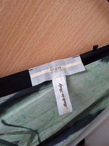 Mooi zo goed als nieuw guess topje groen valt als mt 38 beschikbaar voor biedingen