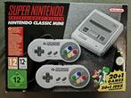 SNES Classic Mini, Ophalen of Verzenden, Zo goed als nieuw, Met 2 controllers, Met games