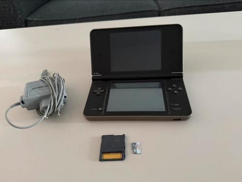 Nintendo DSi XL, Spelcomputers en Games, Spelcomputers | Nintendo DS, Zo goed als nieuw, Dsi, Rood, Ophalen