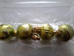4 mosgroene kerstballetjes, Onbekend, Ophalen of Verzenden, Zo goed als nieuw, Losse verkoop