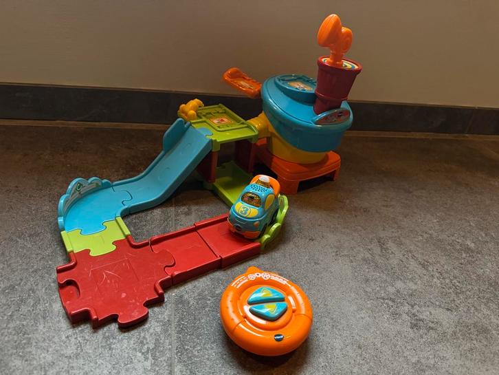 VTech Toet Toet Auto Racebaan Kleine Garage, Kinderen en Baby's, Speelgoed | Overig, Gebruikt, Jongen of Meisje, Ophalen of Verzenden
