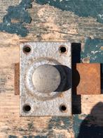 Oud verweerd schuifslot Frankrijk, Doe-het-zelf en Verbouw, Hang- en Sluitwerk, Ophalen of Verzenden, Gebruikt, IJzer, Schuif of Grendel