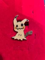 Pokemon PIN MIMIKYU, Hobby en Vrije tijd, Verzamelkaartspellen | Pokémon, Verzenden, Zo goed als nieuw