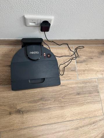 Neato D8 robot stofzuiger beschikbaar voor biedingen