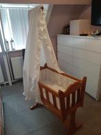 Babywiegje hout met kanten bekleding incl matrasje, Ophalen, Zo goed als nieuw, Wieg