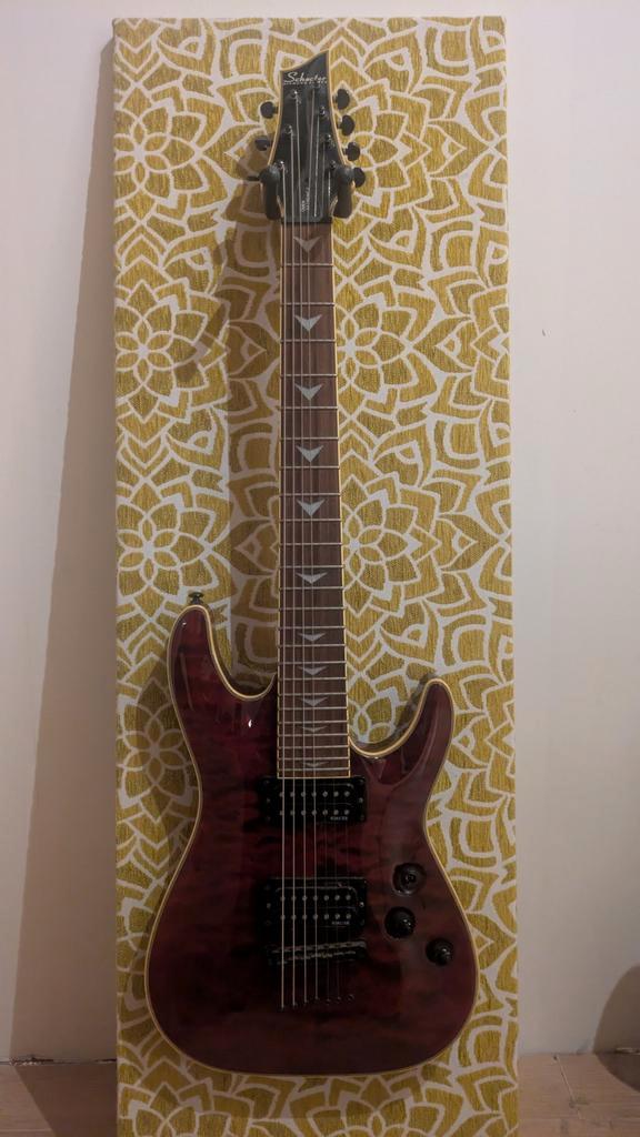 Schecter Omen Extreme 7 diamond series, Muziek en Instrumenten, Snaarinstrumenten | Gitaren | Bas, Zo goed als nieuw, Ophalen of Verzenden