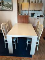 Witte eettafel met 4 stoelen, Huis en Inrichting, Tafels | Eettafels, 50 tot 100 cm, Gebruikt, Rechthoekig, Ophalen of Verzenden
