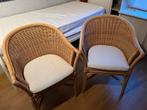 4 rotan stoeltjes met wit kussen in perfecte staat, Huis en Inrichting, Stoelen, Ophalen, Wit, Riet of Rotan, Zo goed als nieuw