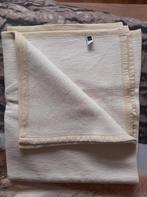 Ledikant deken Hema 150 x 90 cm creme kleurig, Ophalen of Verzenden, Deken, Zo goed als nieuw, 100 cm of meer