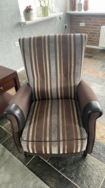 Comfortabele fauteuil met stijlvolle strepen – in uitstekend beschikbaar voor biedingen