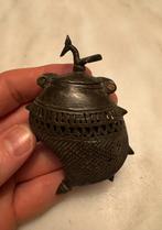 Bronzen houder voor betelnoten antiek India Hindoeisme, Antiek en Kunst, Ophalen of Verzenden, Brons