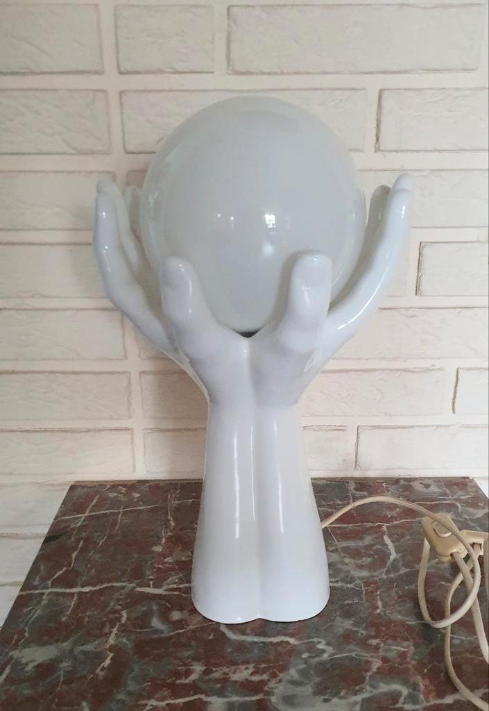 Vintage tafellamp bol lamp op handen jaren 70/80, Huis en Inrichting, Lampen | Tafellampen, Zo goed als nieuw, Minder dan 50 cm
