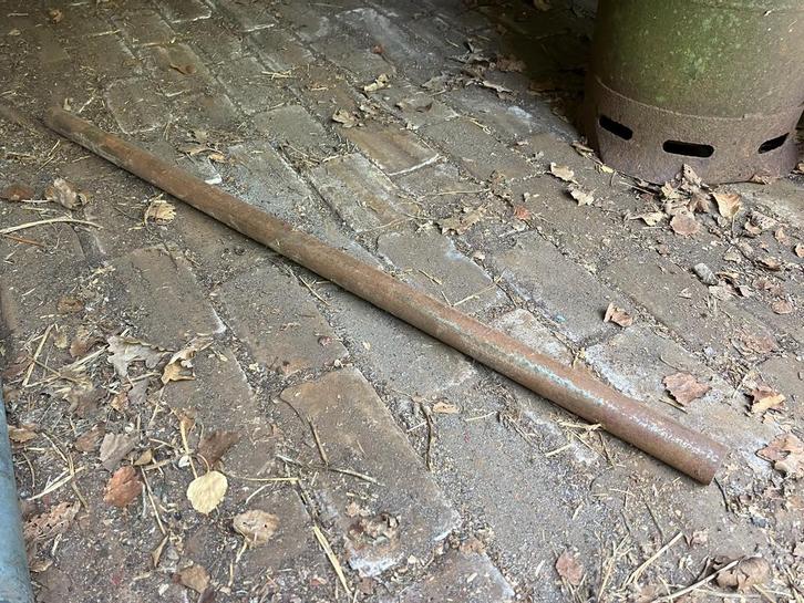 Ijzeren staaf rond en vierkant 35 mm / 20 mm, Doe-het-zelf en Verbouw, Metalen, Zo goed als nieuw, Ophalen