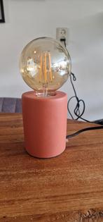 Nachtlamp of tafellampen terra kleur, Huis en Inrichting, Lampen | Tafellampen, Ophalen of Verzenden, Zo goed als nieuw, Minder dan 50 cm