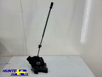 Deurslotmechaniek LV Volvo V70/S80/XC/C30 ('07-'17) 31253657 beschikbaar voor biedingen