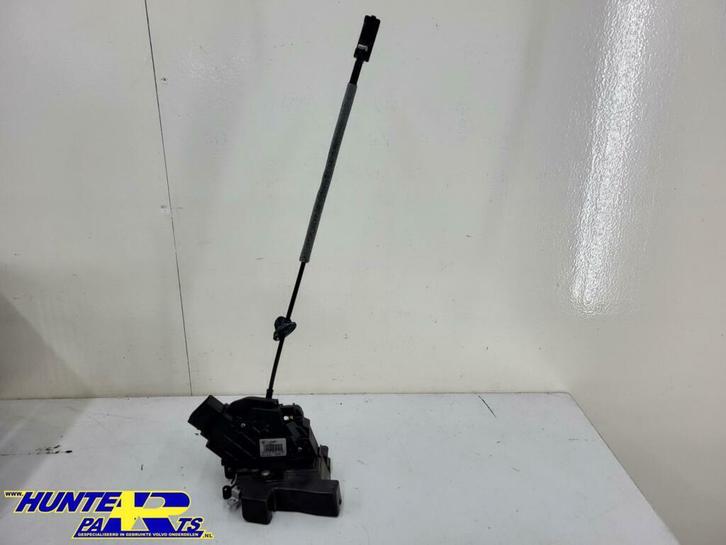 Deurslotmechaniek LV Volvo V70/S80/XC/C30 ('07-'17) 31253657, Auto-onderdelen, Klein materiaal, Gebruikt, Ophalen of Verzenden