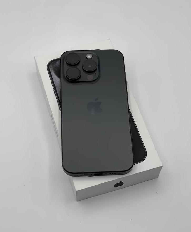 iPhone 15 Pro | 128 GB | Black Titanium | Goed | Garantie, Telecommunicatie, Mobiele telefoons | Toebehoren en Onderdelen, Gebruikt