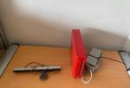 Nintendo wii rood, Spelcomputers en Games, Gebruikt, Vincent's games, Met 2 controllers, Ophalen of Verzenden