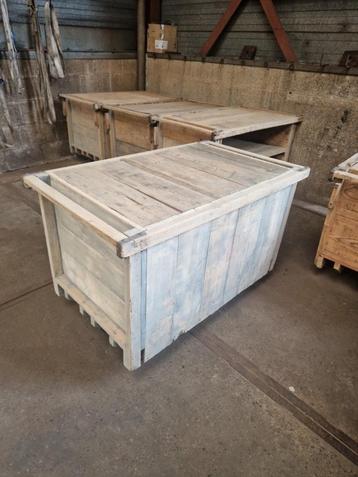 Oude transportkar hout opgeschuurd industrieel vintage kar beschikbaar voor biedingen