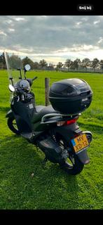 Motor scooter Suzuki sixteen 150, Ophalen of Verzenden