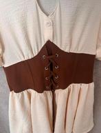 SHEIN Beige Jurk met Korset Detail, Maat 38/40 (M), Beige, Ophalen of Verzenden, Gedragen